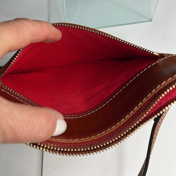 Dooney and Bourke Florentine Brown Leather Flat Zip Top Crossbody Bag - Picture 10 of 11